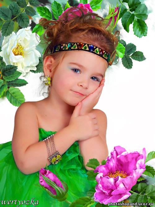 Детский шаблон - Очаровательная малышка в цветах дикой розы